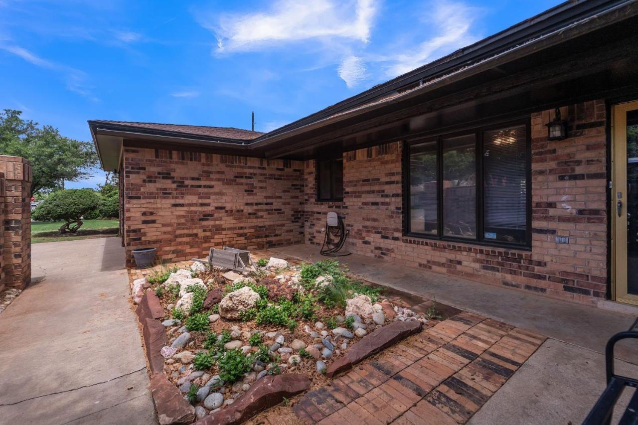 Homestead House - In Shadow Hills Golf Course Division Home 拉伯克 外观 照片